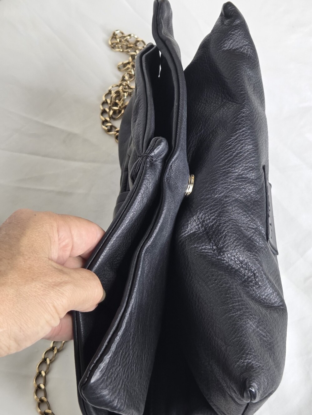 Red Valentino Black Bow-Detail Leather Crossbody/Clutch Bag - Picture 10 of 13